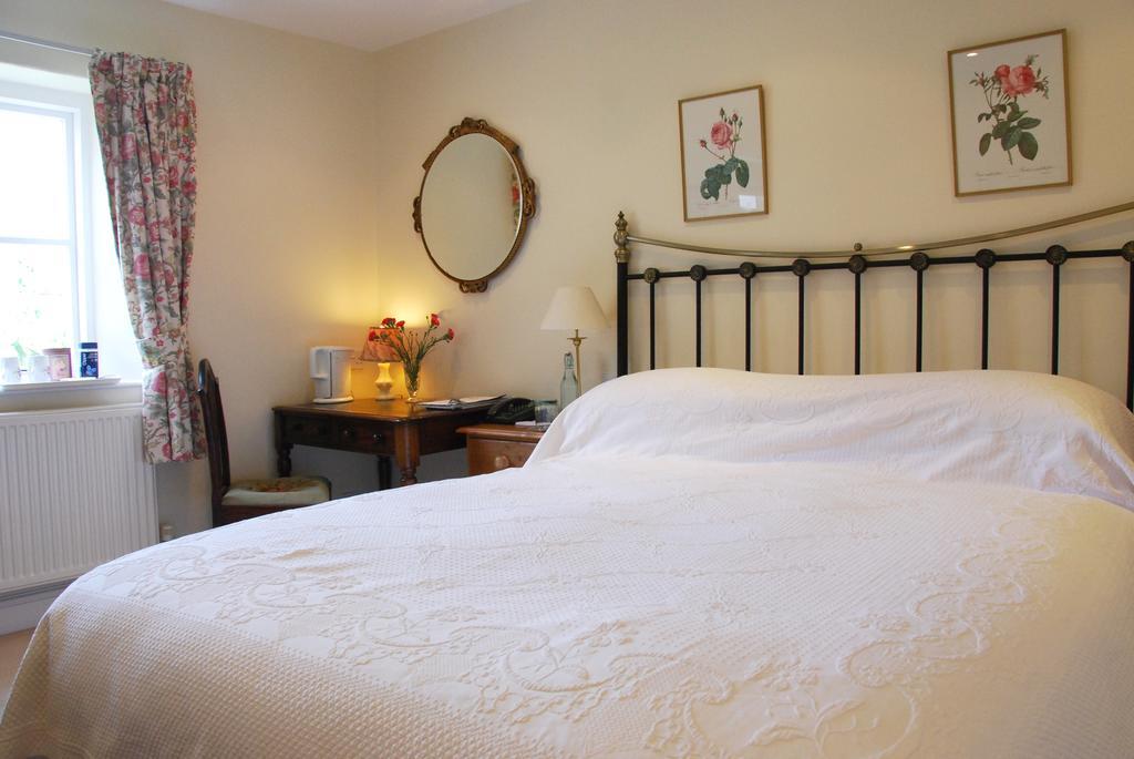 Whimple Larkbeare Grange Bed And Breakfast חדר תמונה